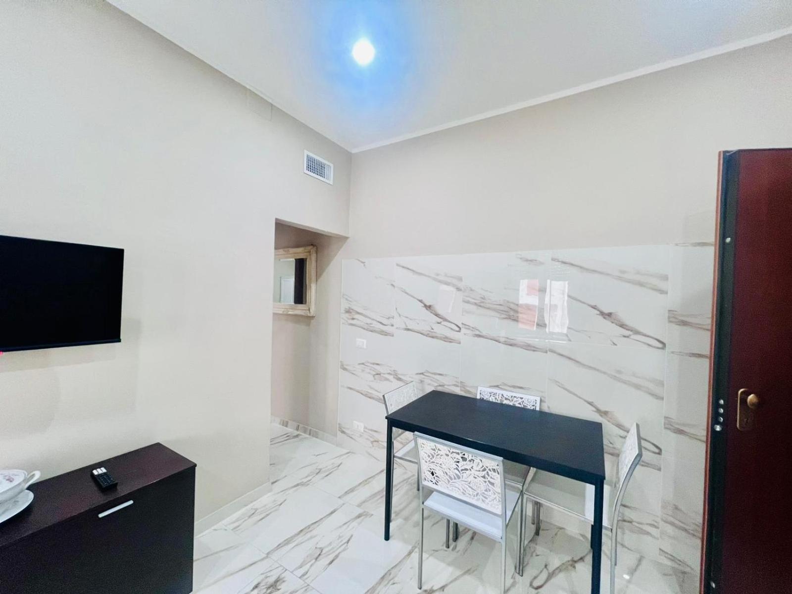Apt Umi 22 - Milan, Milan